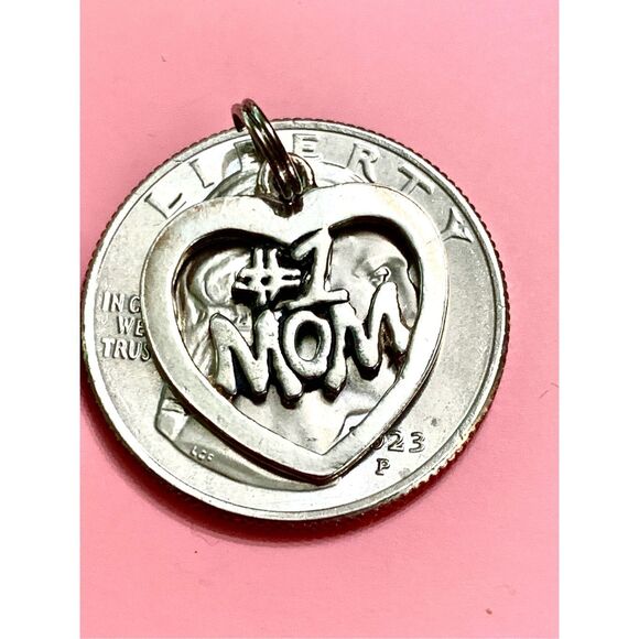 .925 Heart #1 Mom Sterling Silver Jewelry Charm #love - Picture 2 of 3